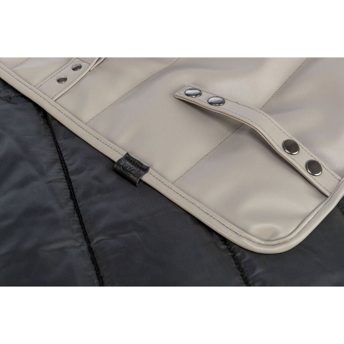 V6H082AC433F7C2DF8F94314CE2A7E2A2FCR7449855P7