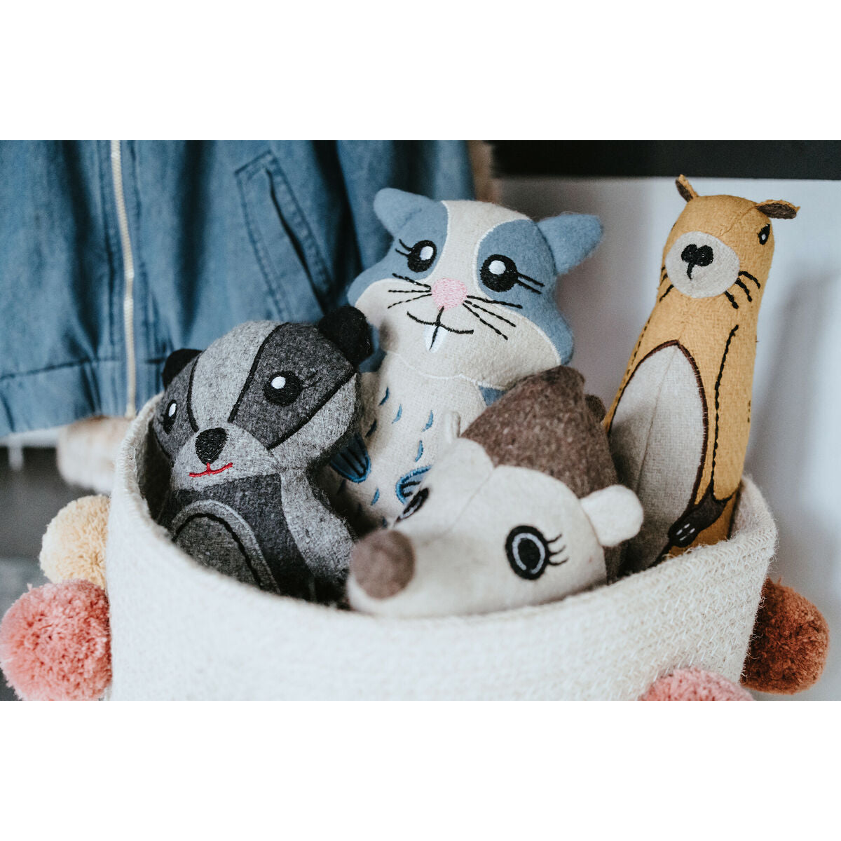 V6H122B082A7FD4D48E2F7383DF3FB57562R5335642P3