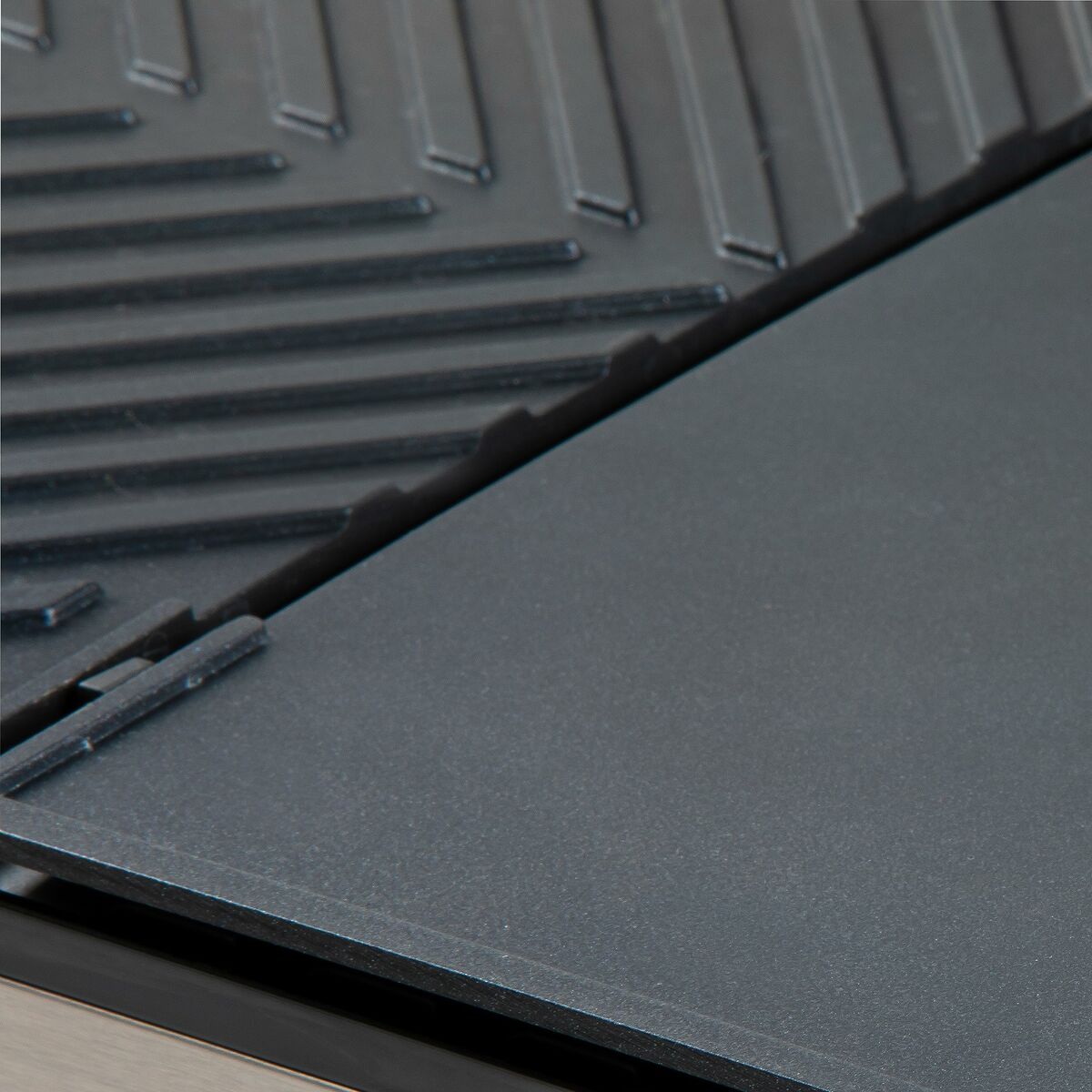 V2HCB0AF60AB5FFFF4DDFB09E1DFC1A6D3DR7055856P10