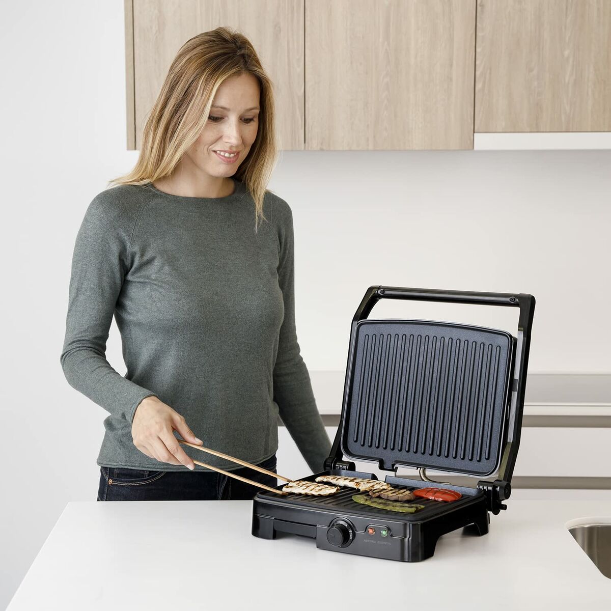 V2HC34A1D84779C133405A56533100F77EBR6874960P8