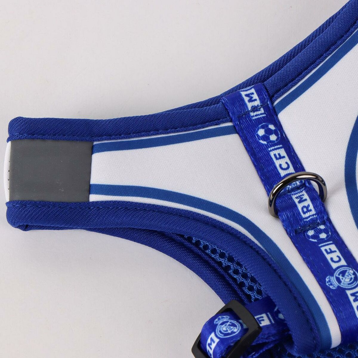 V4H5C15BCAEE0F1F6B0E35232451FDD99C2R7187315P7