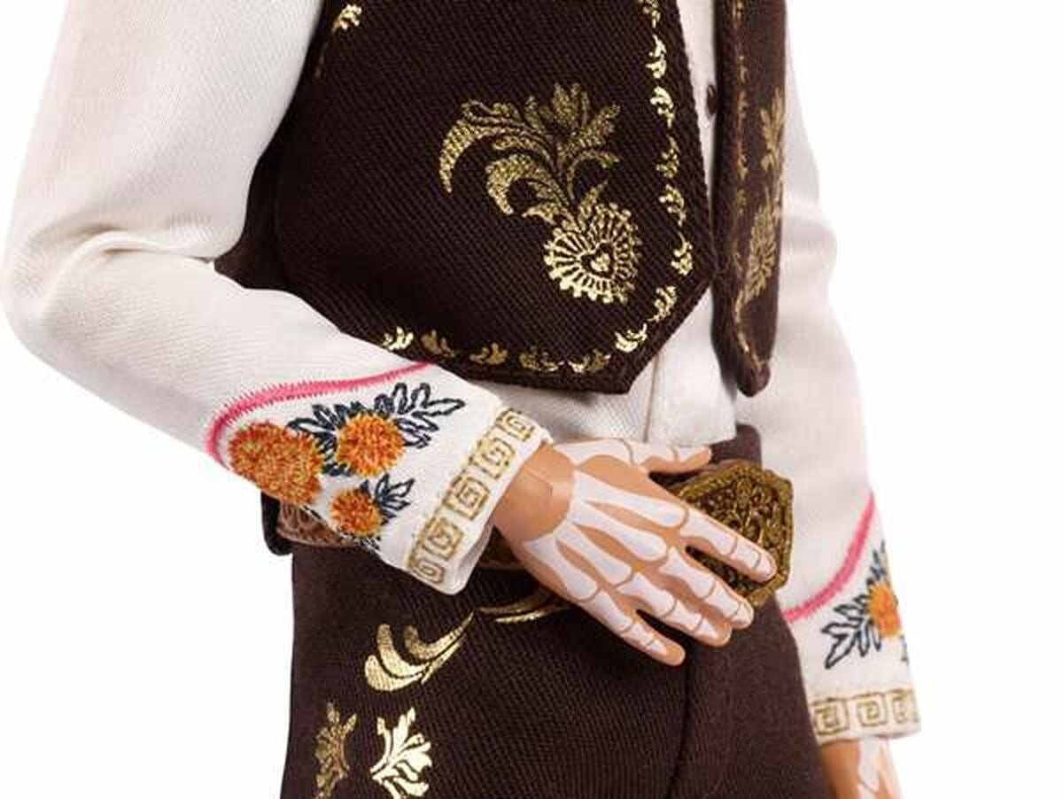 V6H2BB8533373CD3C313D5CB018A102F011R7150281P6