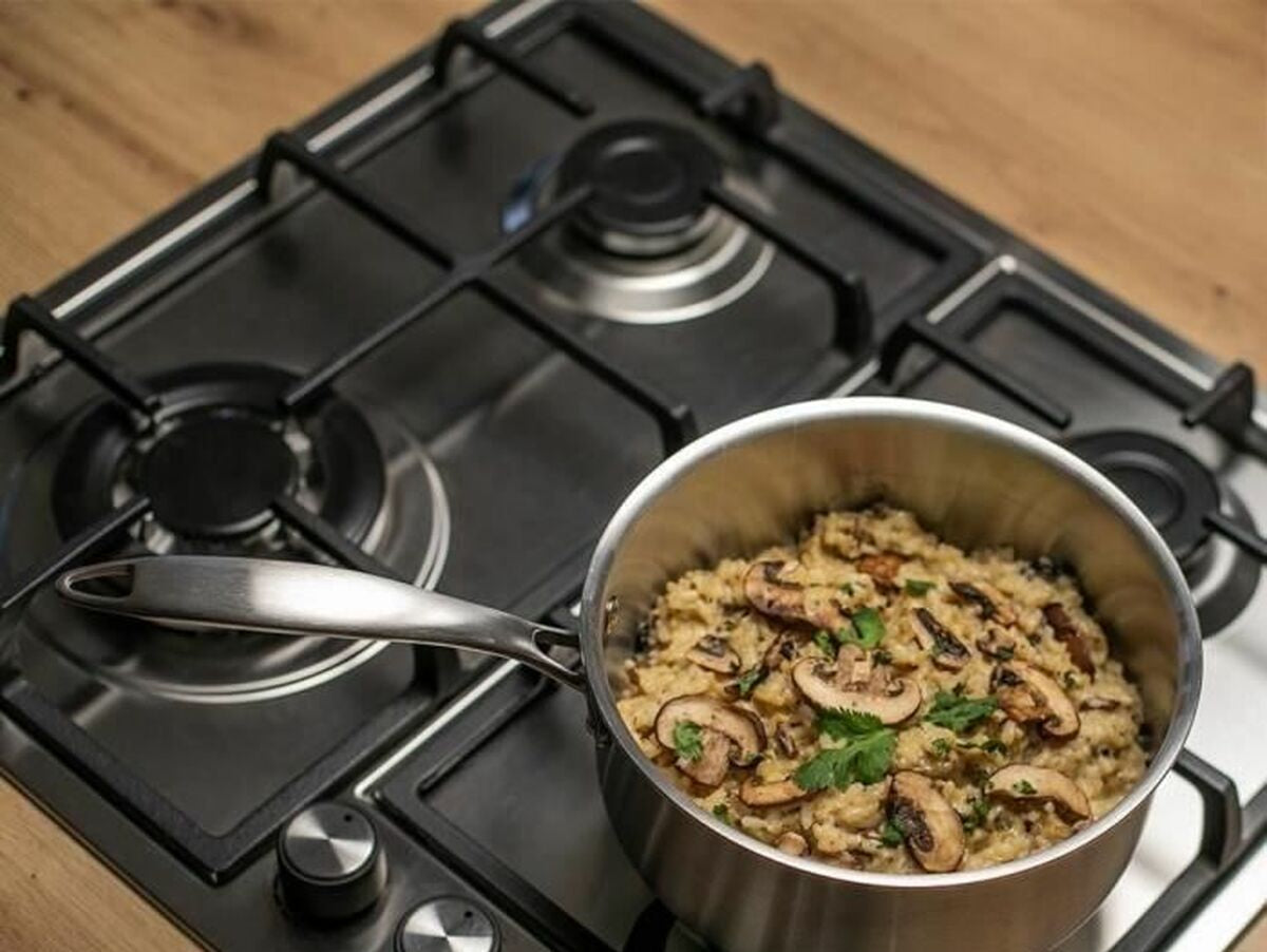 V5H701E7100DC79EF3099A99AE8EA27F85BR5786402P6