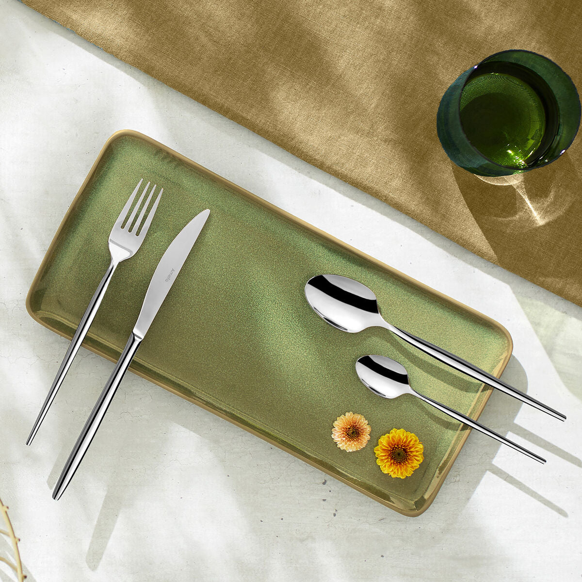 V3H04AA5AB6850D32412C85727586A9F575R6240294P3