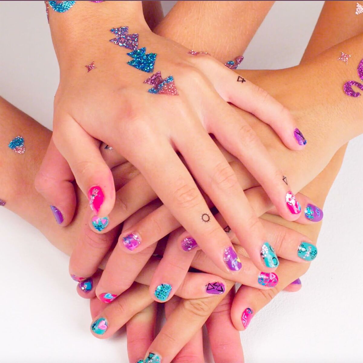 V4H3E805893A9DE0C49245E653A7E9B403DR7140364P8