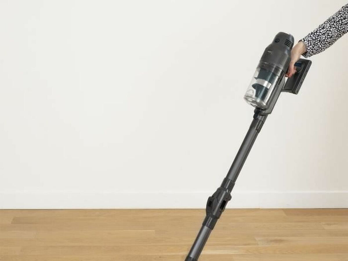 V8H015986C212C856936B38712F3EFEEFCER5006887P3