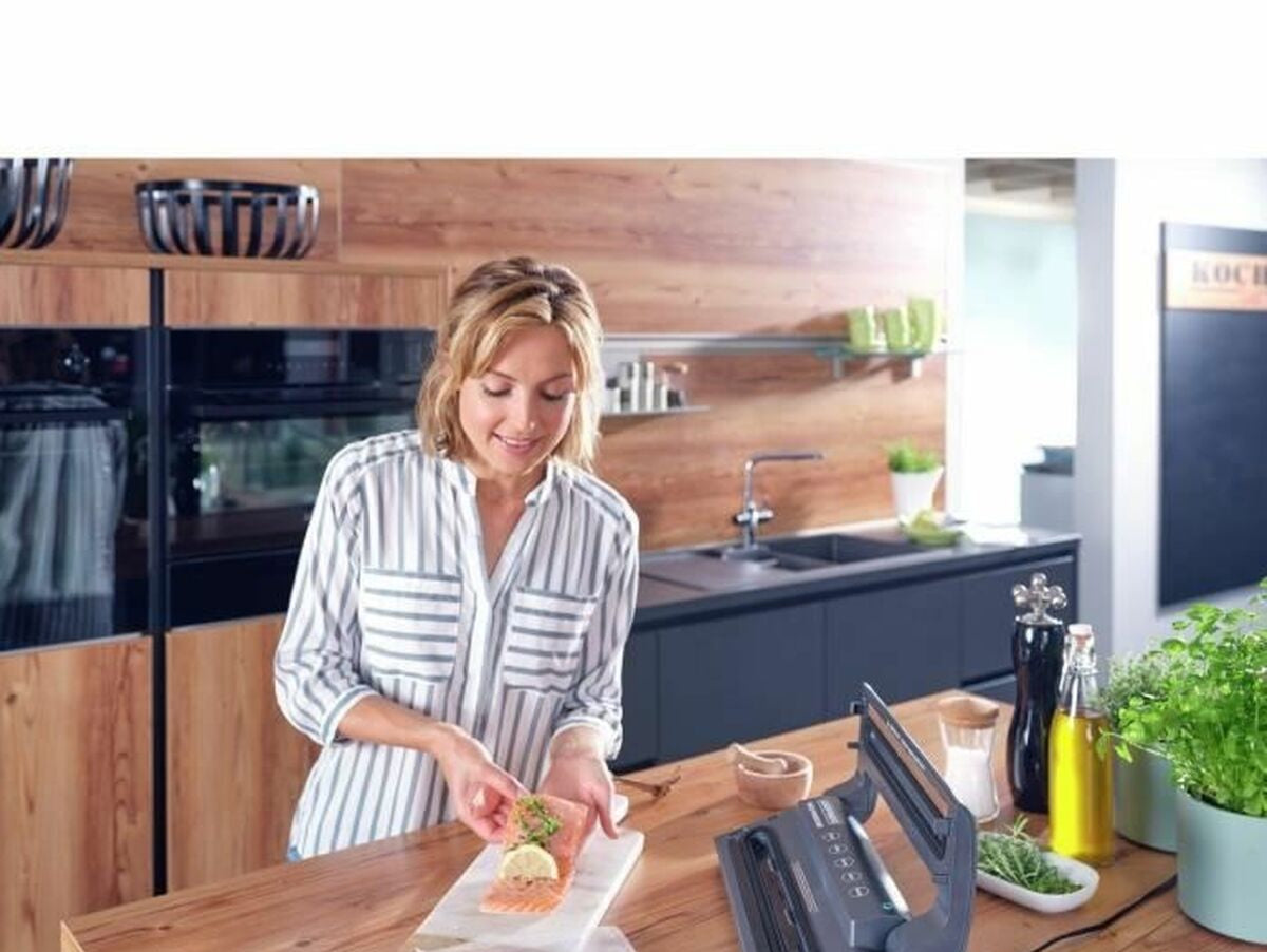 V4H8A89AD4E1F5B6759F6AA744A274DD17DR6849431P6