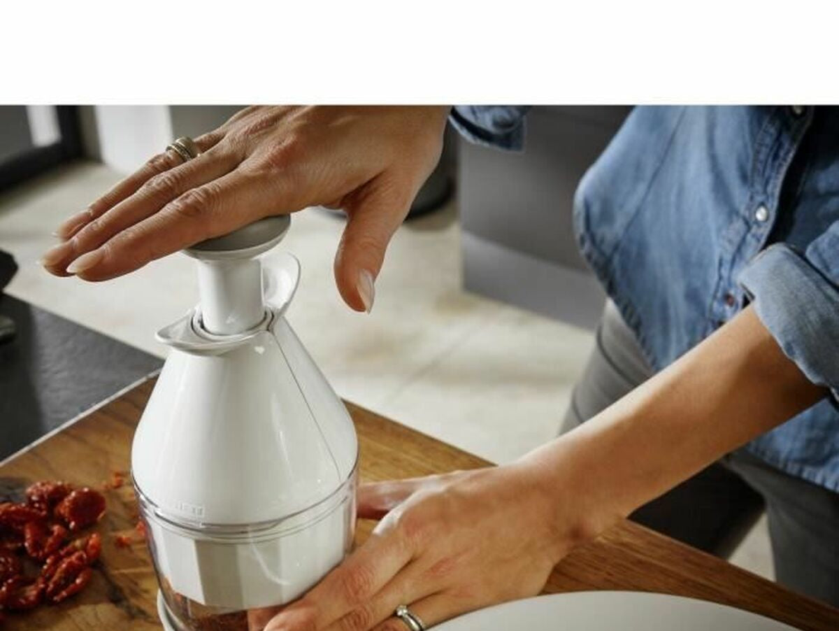 V4H942705A9FB038FC5C2C97B12F7B7FCD4R6853322P3