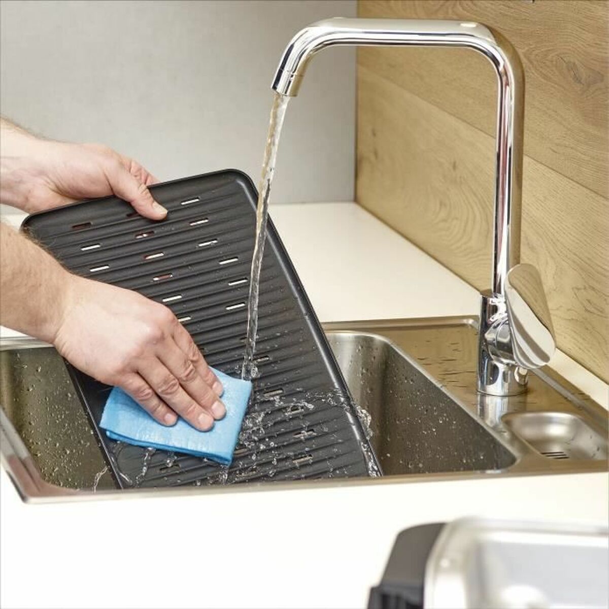 V4H2D624F5D38D7091AB620FAF3CC7BF99FR4891126P2