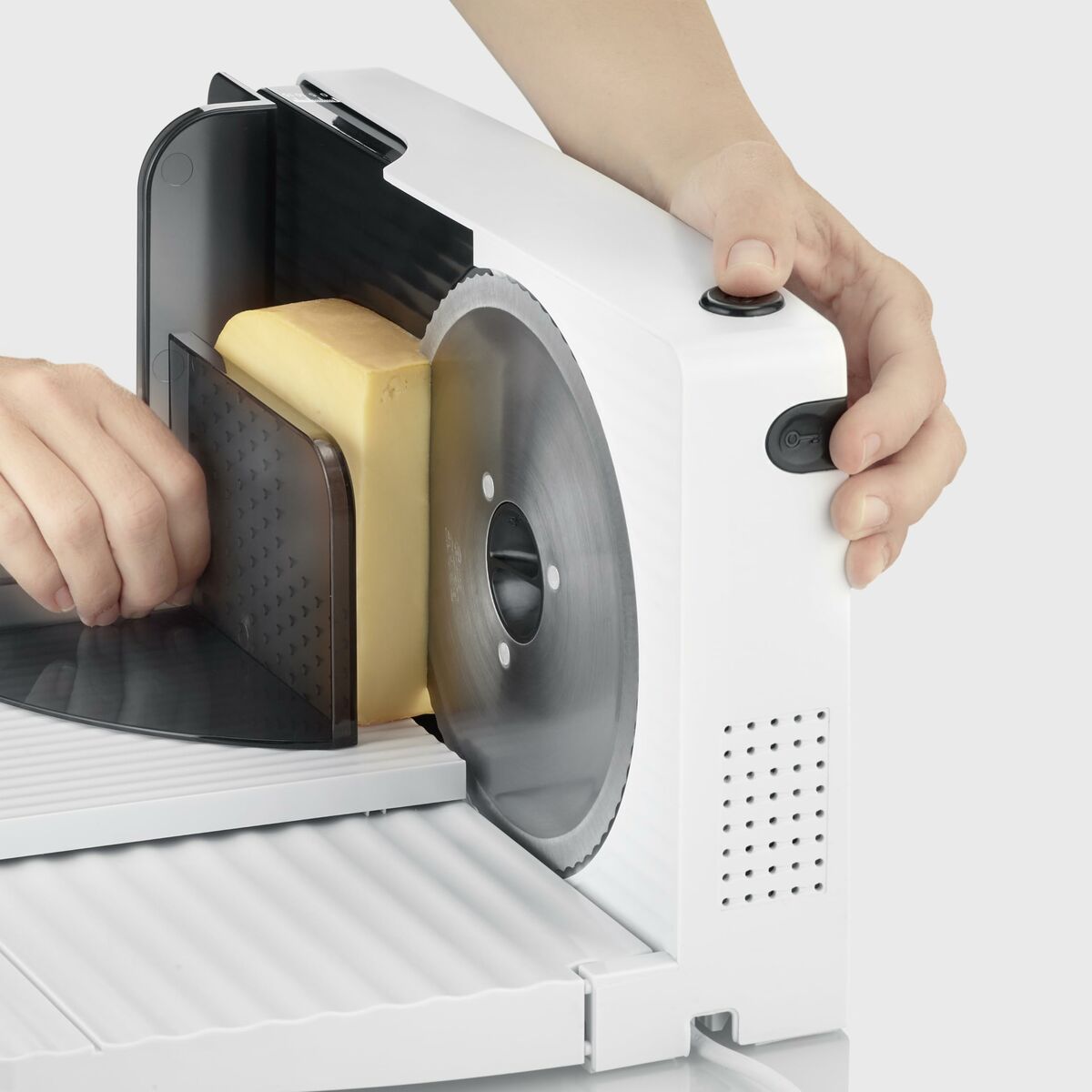 V4H51AE8BC1021BF202722B8B2D7CD0A4C9R6870634P3