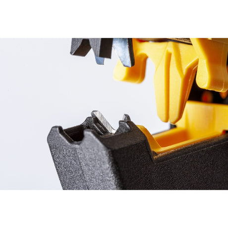 V3HB65A2F657CE0134E33BF92B2366609FAR6623656P6