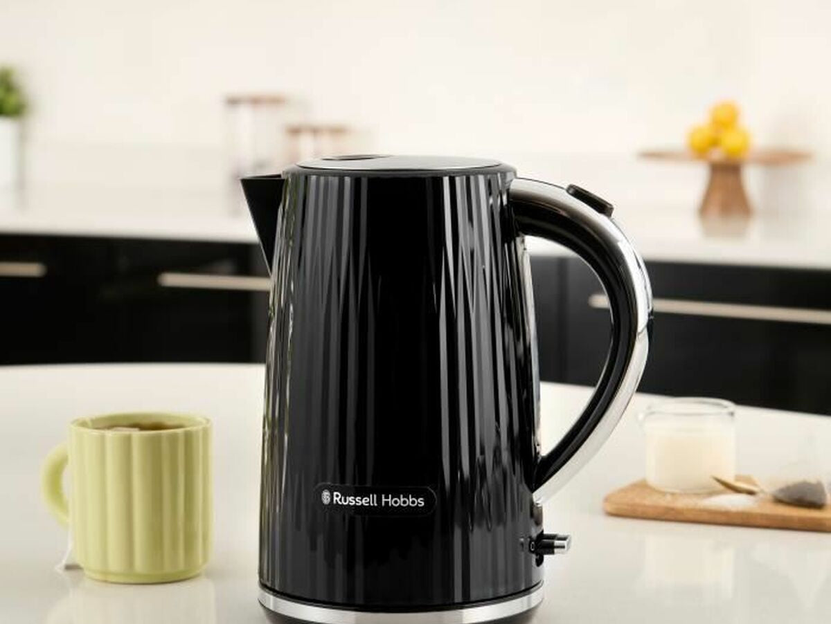 V6HA6362DA8ACBB01F77494D9385B37CD2AR6895237P2