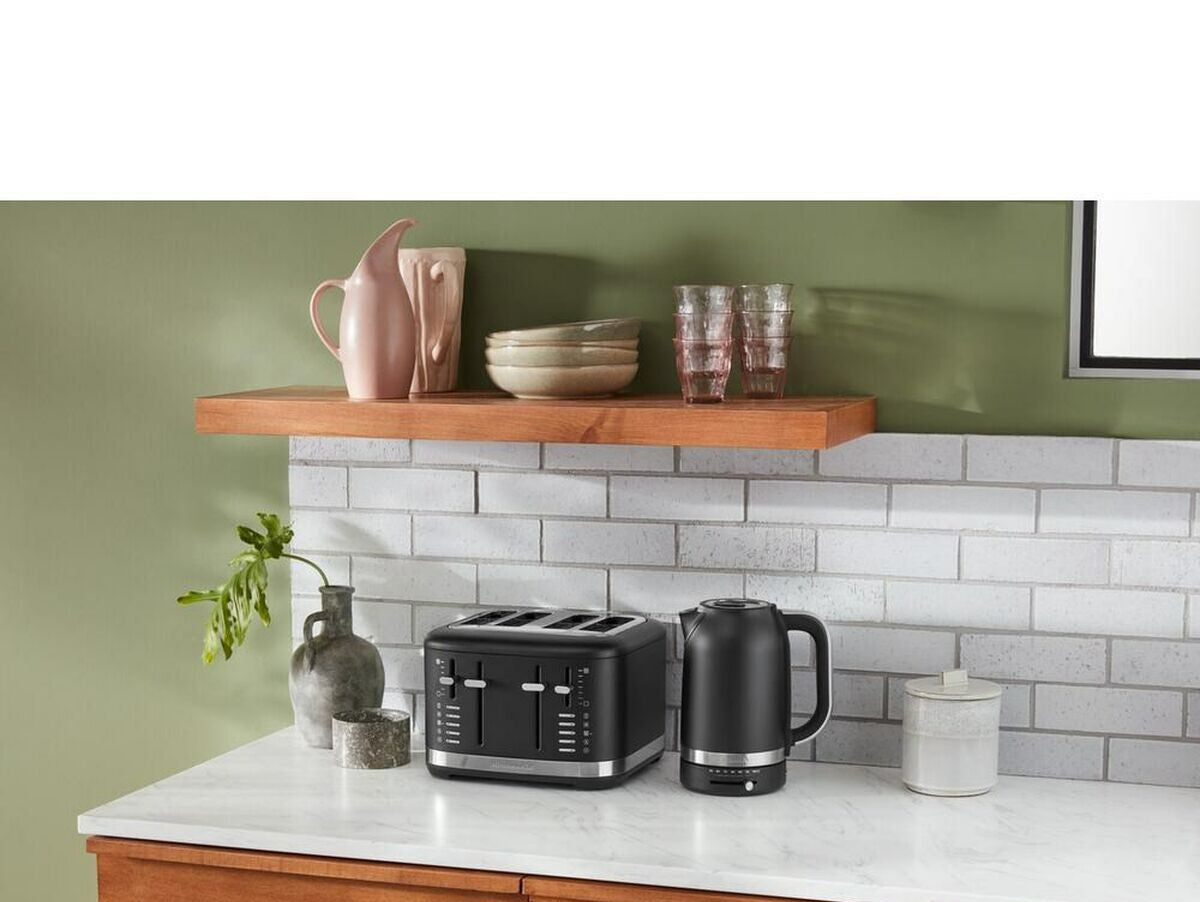 V6H833639E1CD021A805B8650634E0AF233R6896542P10