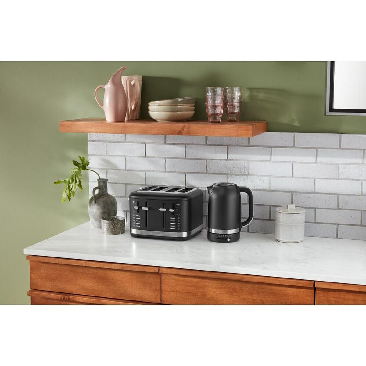 V4H833639E1CD021A805B8650634E0AF233R6896542P10