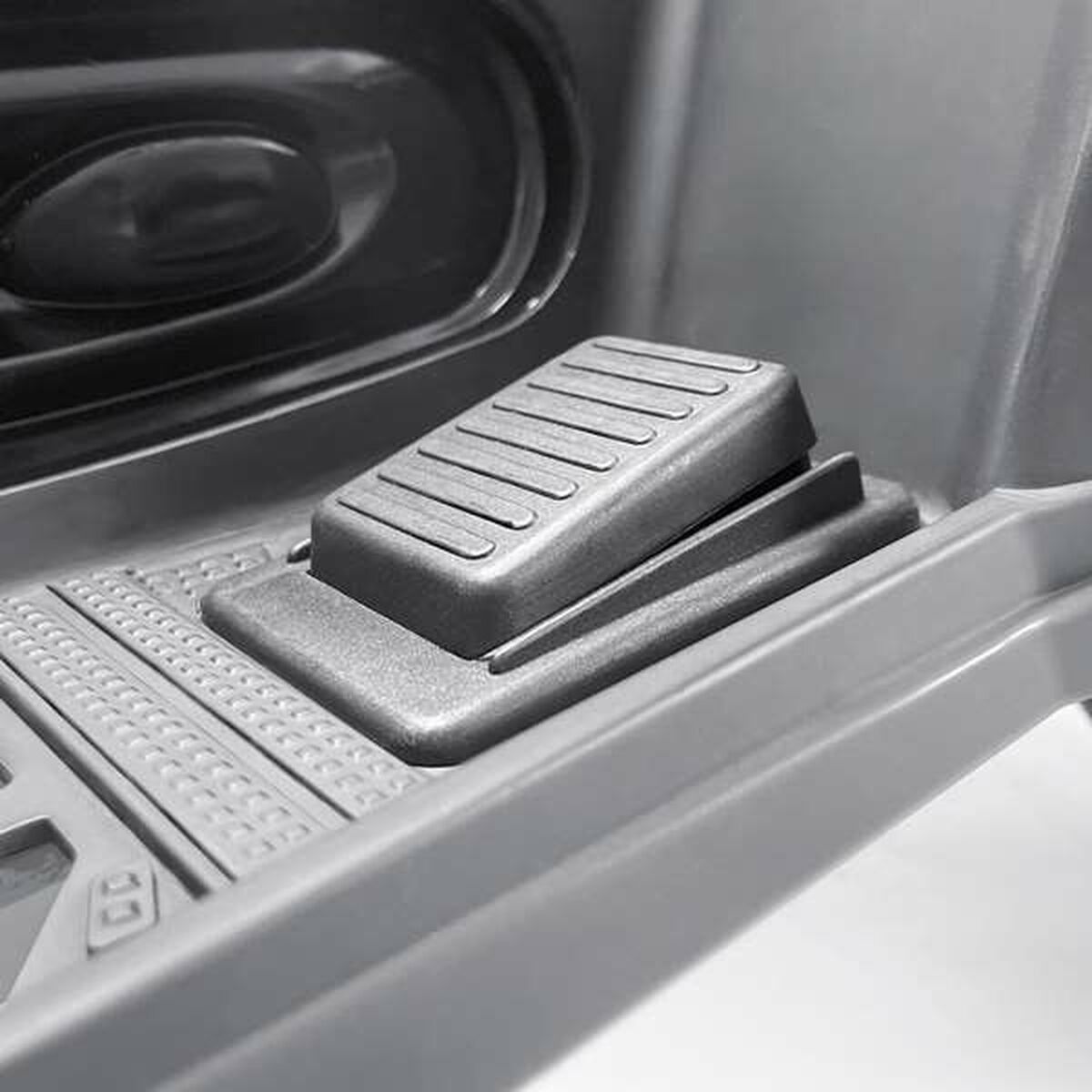 V5H5EC11105ED3E8EFEB067350FA00444A8R5229059P5