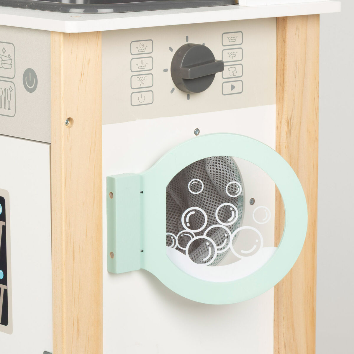 V4HA31CCB31CB8EEB45C268E58BF0265647R7471981P3