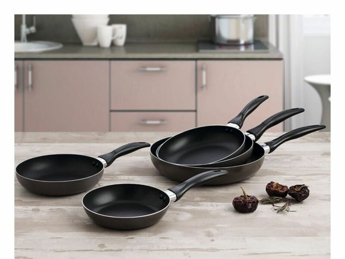 V13HBDFD4688A68E2AFD7BBA63DC77B8F4F4R3379422P2