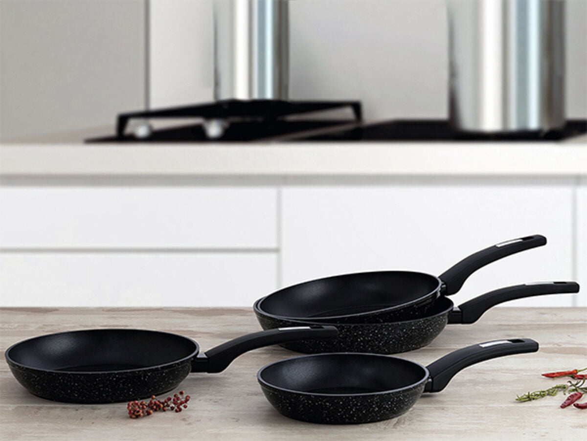 V16H3E261F12F101B99207DFDFAC7513BBD5R6193824P2