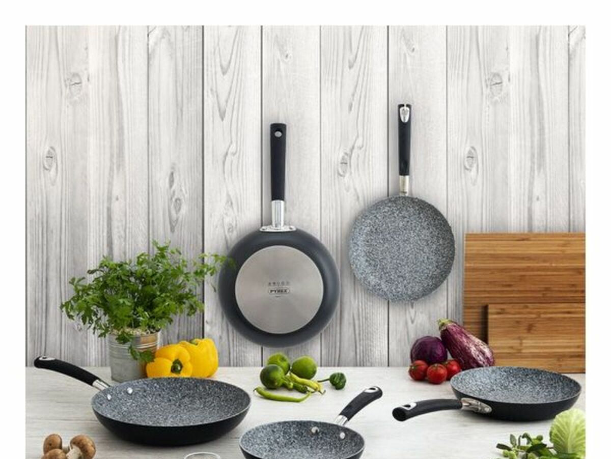 V14H44F6037FC9705DB5B8553D8208058CAAR6168202P3