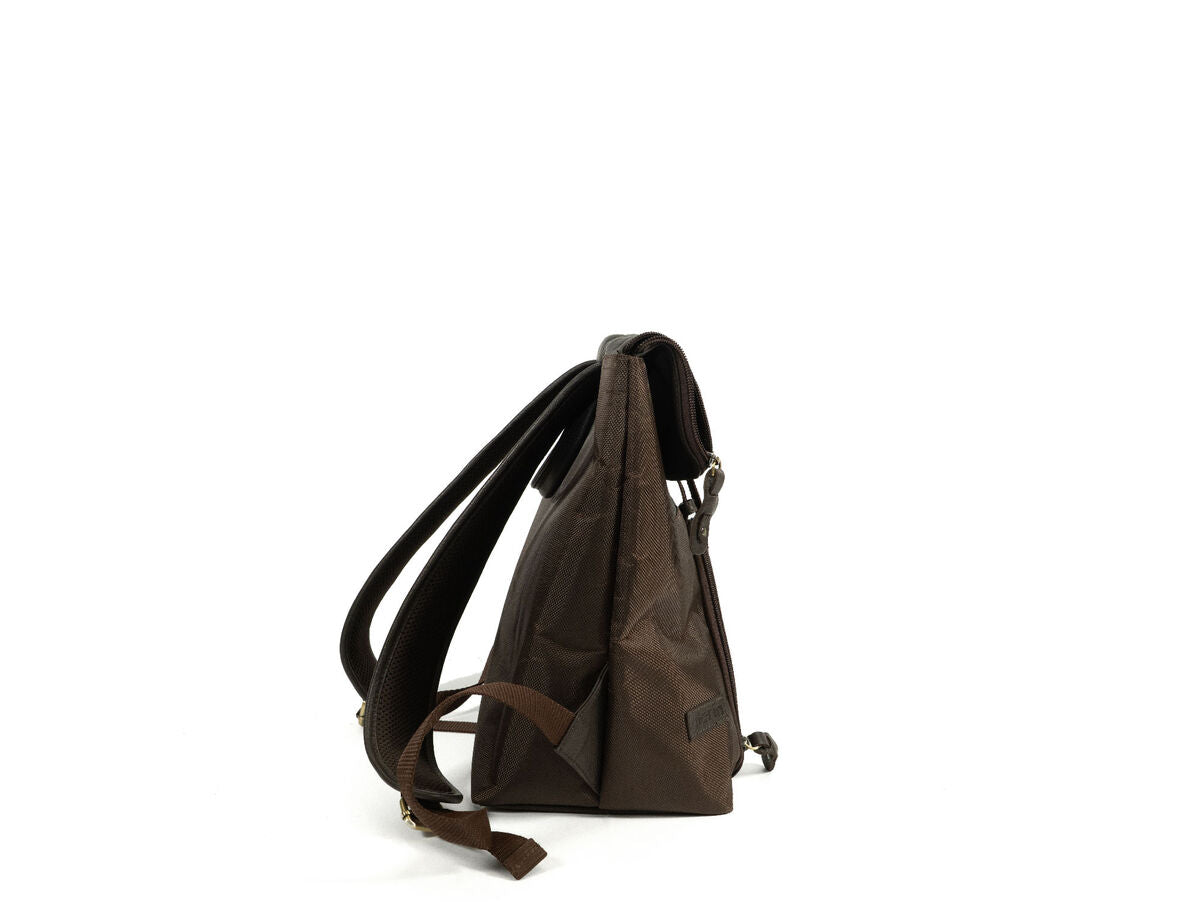 V5HABB5ECBE9880A6D541F99140E7147F0ER5658774P4