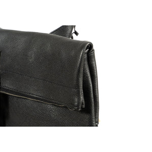 V3H8BF9217FF7B7747968BC377EE33F31E1R5658894P3