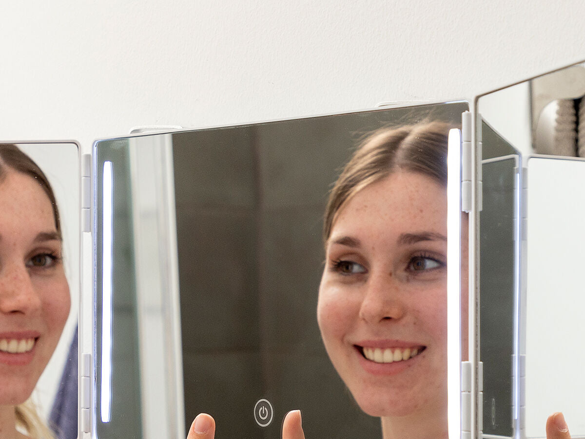 V11HE758E970121EC5ED87F203BA422AB96BR5279411P7