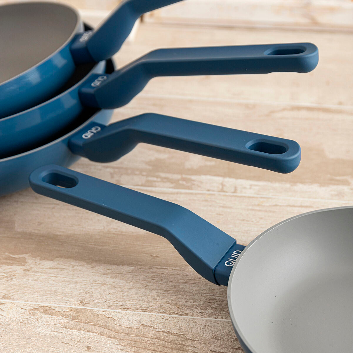 V5H0AB6B0838E2A958844B5973A2A1C3E89R6366604P5