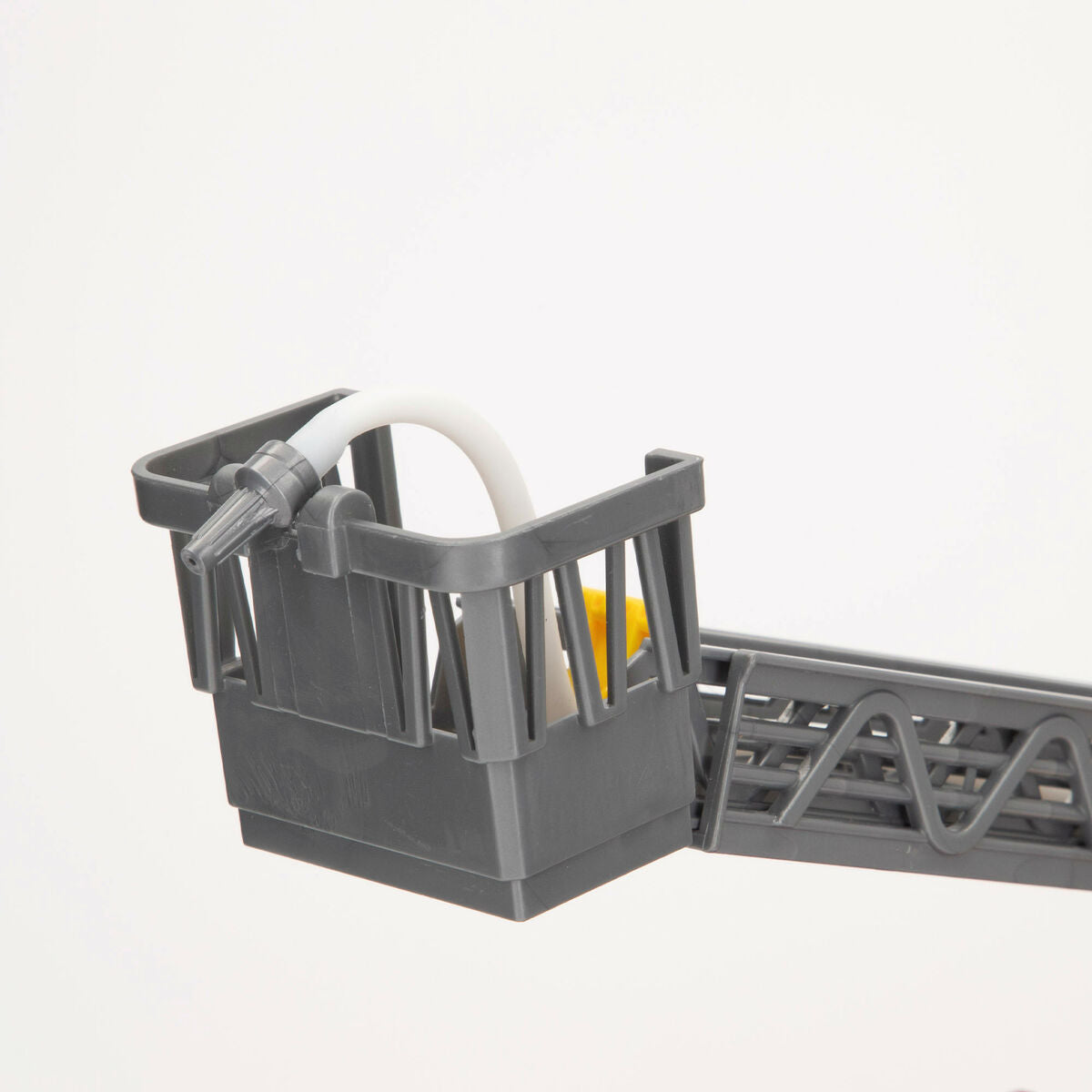 V3H22680F72B0F91BEF9767C58E8CBD60C3R5673077P6