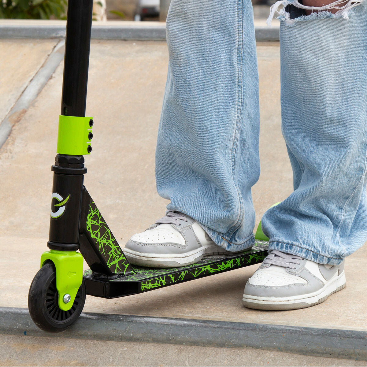 V4H2401D4C9EE0FF6B0498817830D9B0F3CR7251224P6